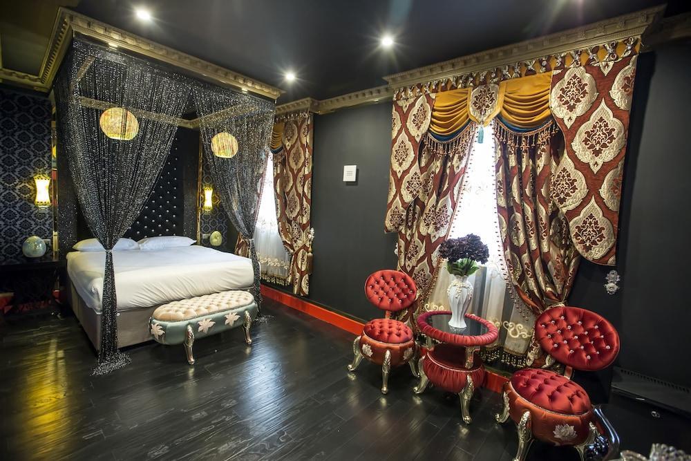 Grand Sapphire Hotel & Banqueting Кройдон Екстериор снимка